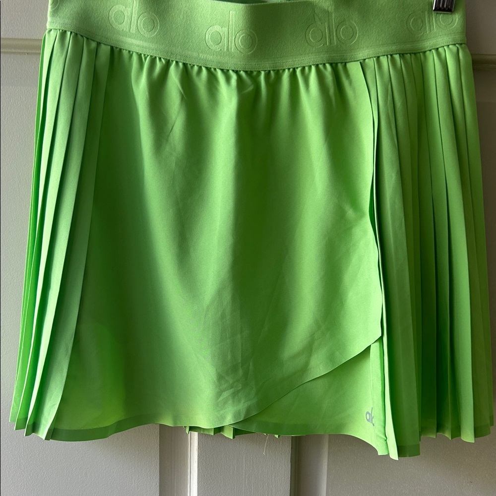 ALO Yoga Neon Lime Pleated Skater Skirt
